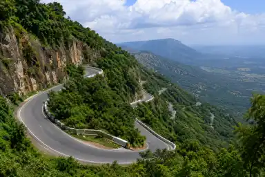 Kolli Hills Tour Package 4 Days – 70 Hairpins & Namakkal