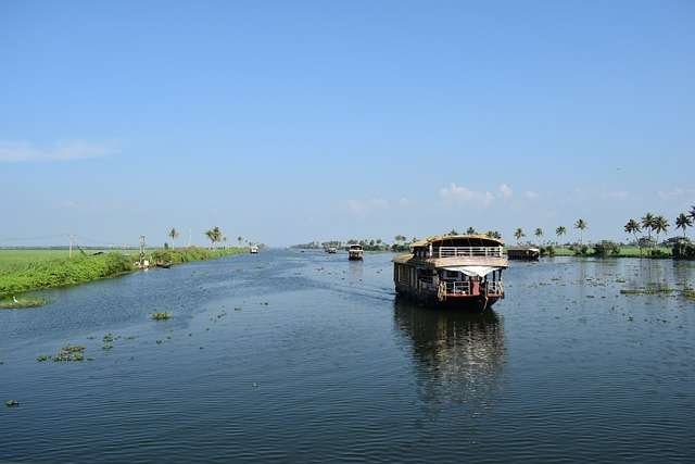 Alleppey Beach Tour Packages