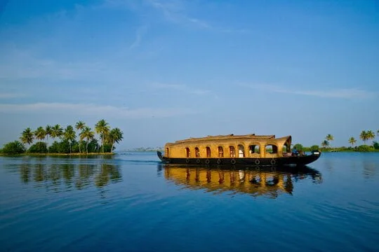 Top 15 tourist places in Kerala