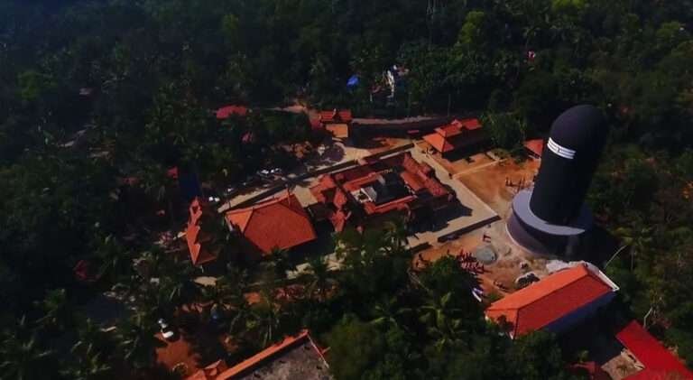 “The Magnificent Chenkal Maha Sivalingam: A Sacred Site of Worship in Kerala”