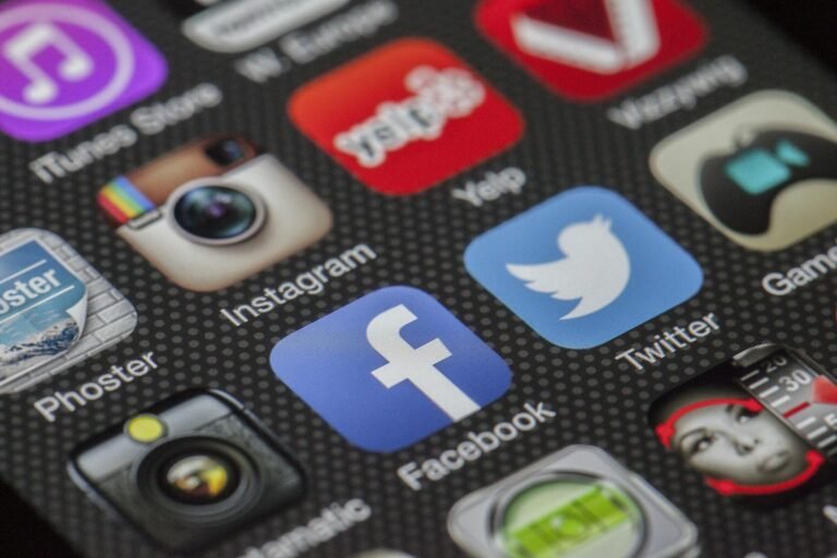 Travel Agency Marketing: 7 Steps to Master Digital Growth
