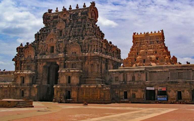 South India Explorer – Hills, Temples & Beaches – 13 Days / 12 Nights