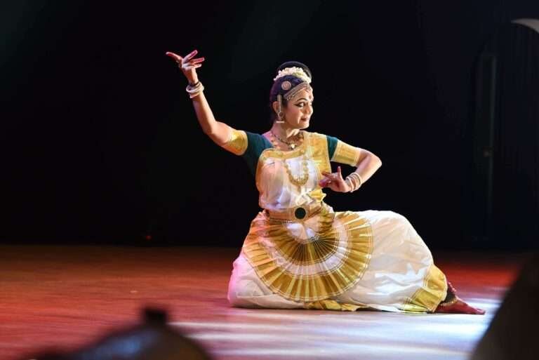 Mohiniyattam PNG Transparent With Clear Background ID 214756 | TOPpng